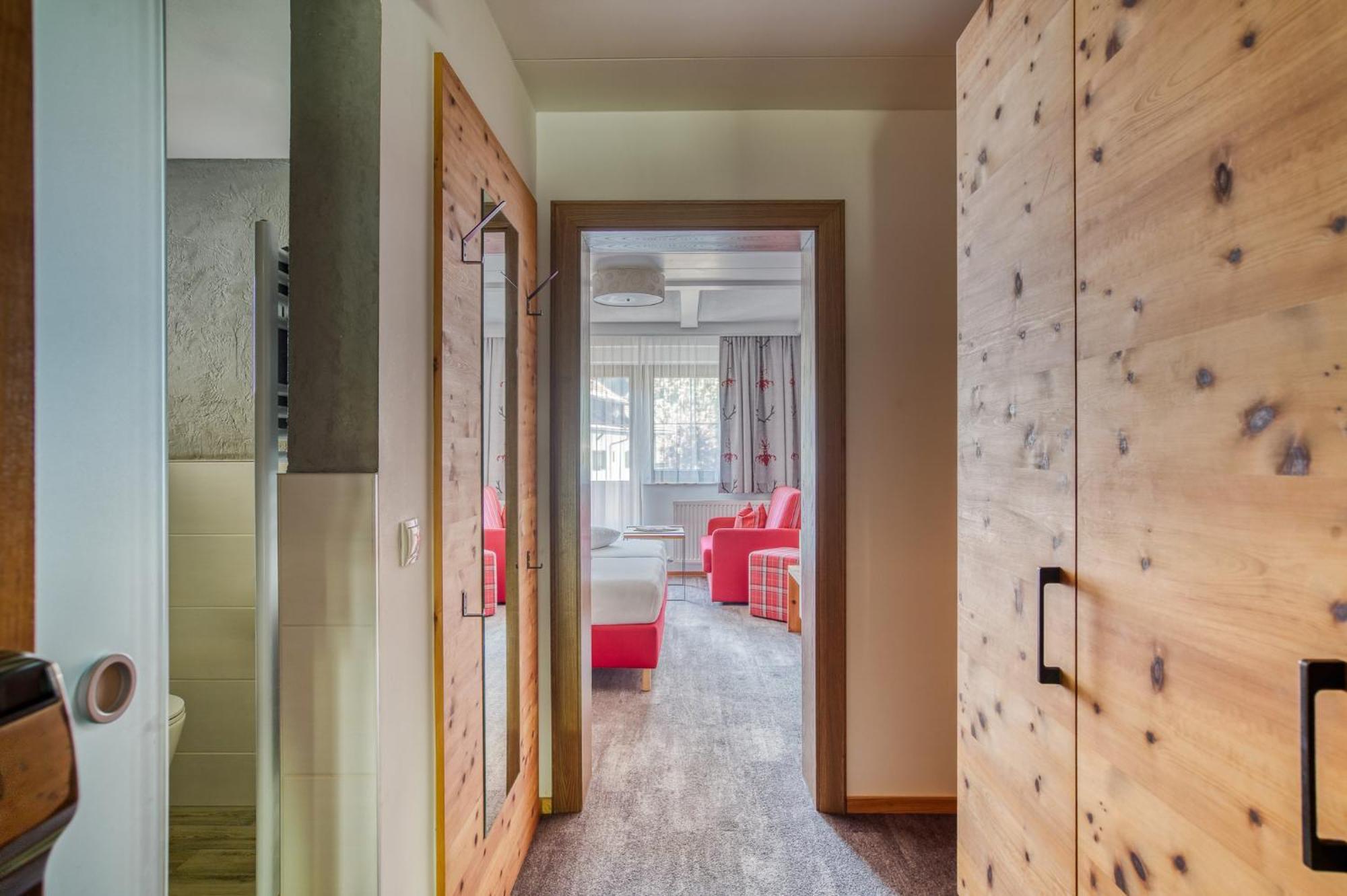 Hotel Jaegerhof Oetz Room photo